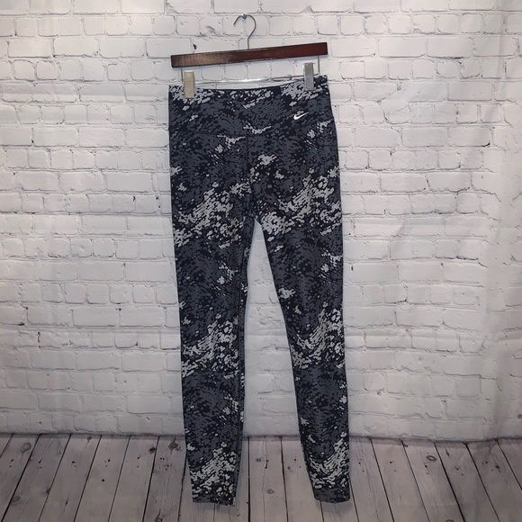 Nike Pants - Nike Dri Fit Gray & Black Pants size M